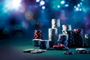 Live dealer hosting a Number Prediction game on mpo500 link